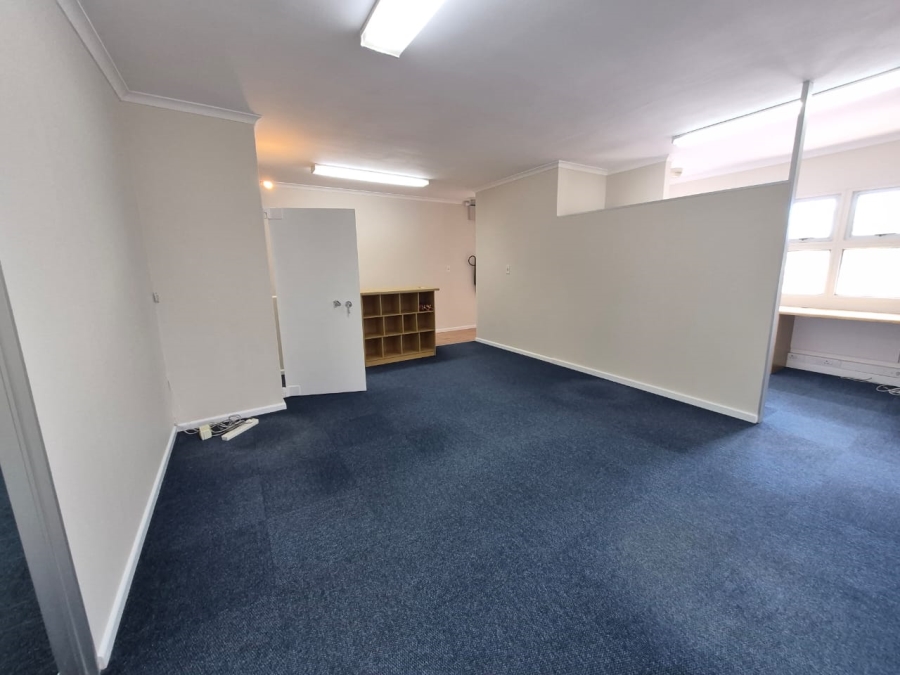 To Let Commercial Property for Rent in Pinelands Western Cape